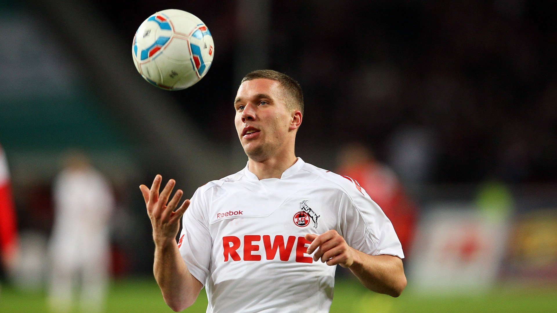 法甲球队融合心理调节技术提升比赛适应性和稳定性